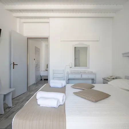 Hotel Manis Naousa (Paros)